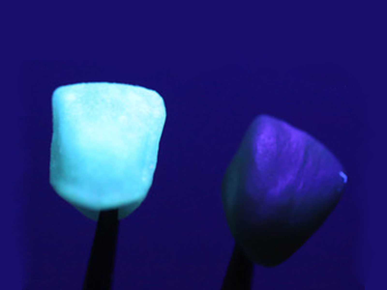 InSync GLaze Paste, Fluoreszenz-Effekte für alle Restaurationen.